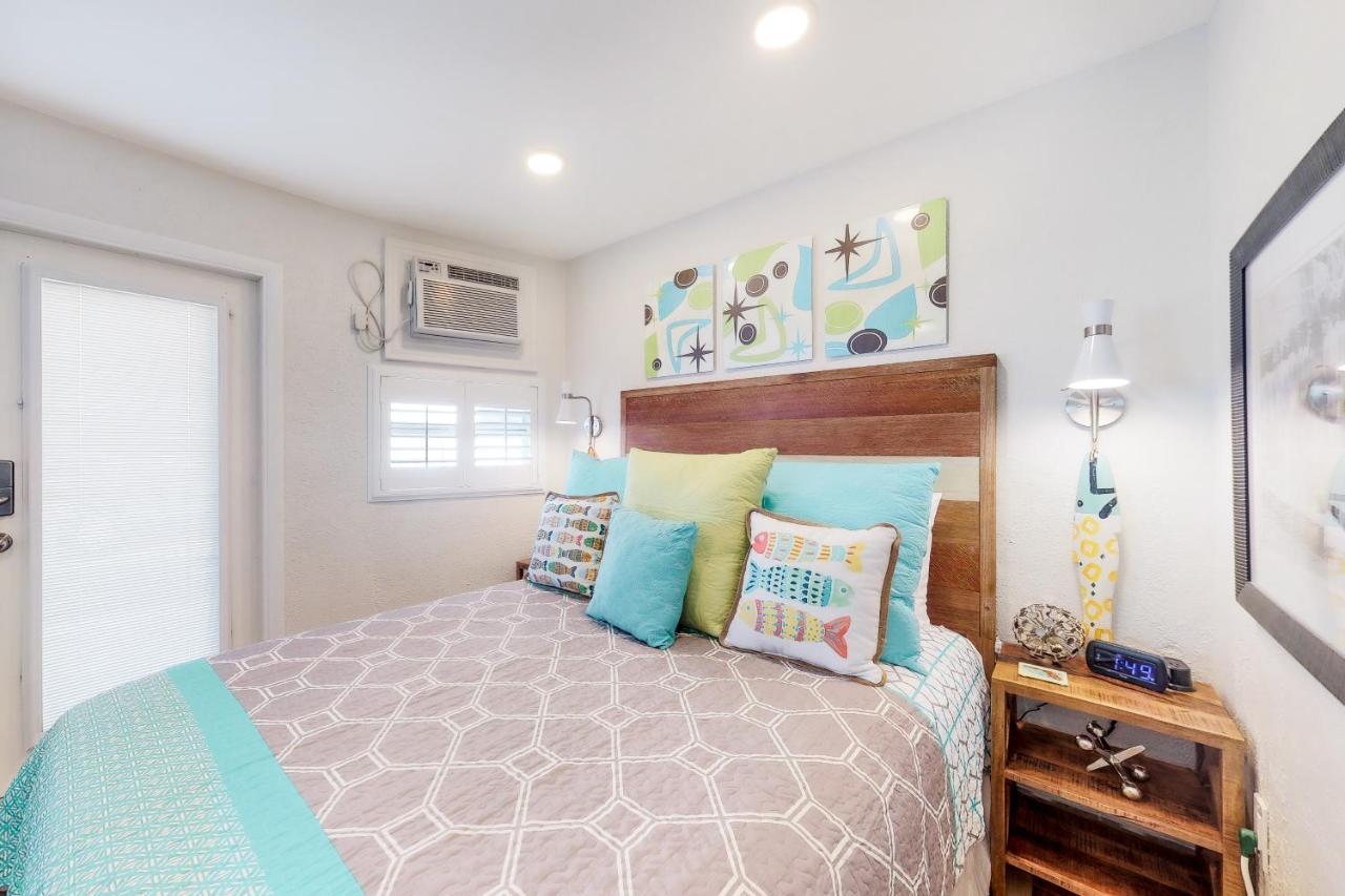 Sea Rocket 8 Hotel St. Pete Beach Bagian luar foto